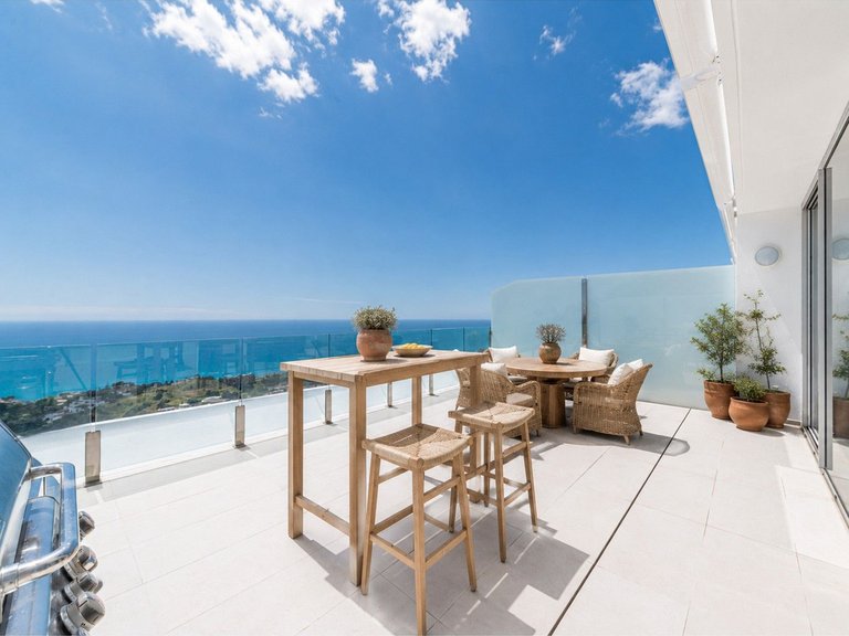 Apartment for Sale in Benalmadena, Malaga 9