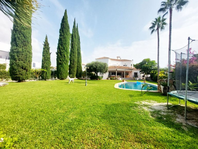 Villa for Sale in Benalmadena Costa, Malaga 2