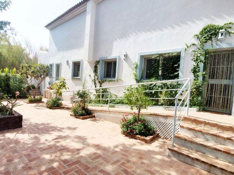 Villa for Sale in Benalmadena Costa, Malaga 34