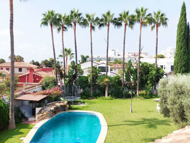 Villa for Sale in Benalmadena Costa, Malaga 36