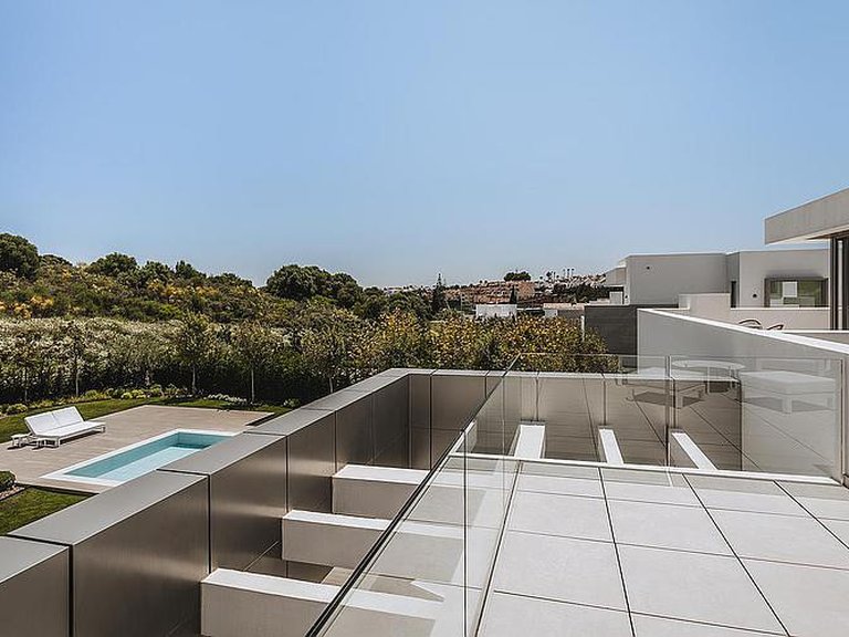 Town House for Sale in New Golden Mile, Malaga 20