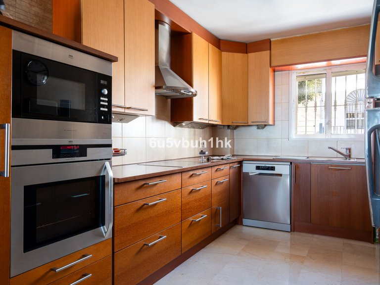 Villa for Sale in Benalmadena Pueblo, Malaga 12