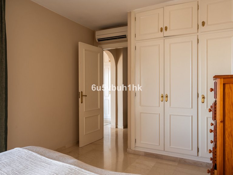 Villa for Sale in Benalmadena Pueblo, Malaga 20