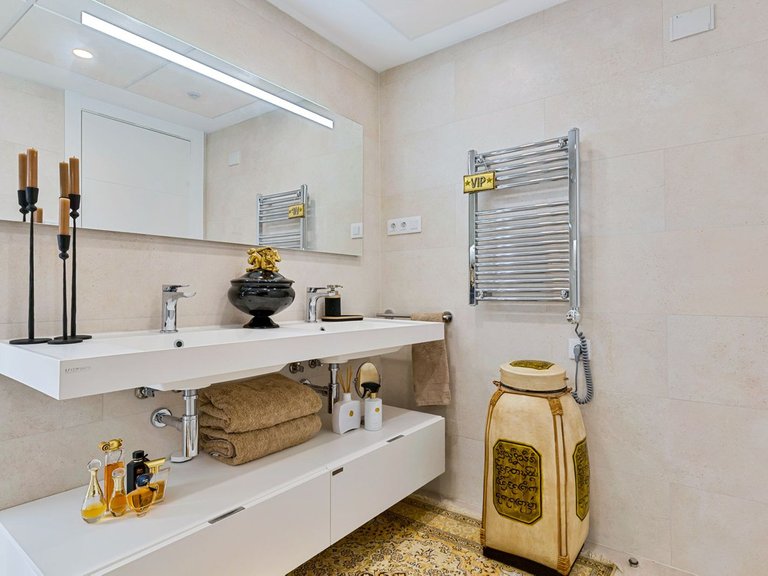 Apartment for Sale in Fuengirola, Malaga 20