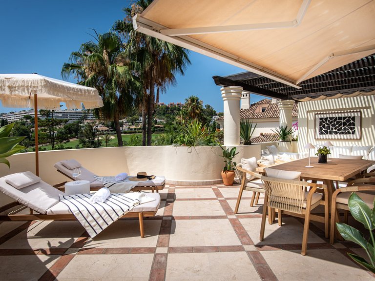 Apartment for Sale in Nueva Andalucía, Malaga 3