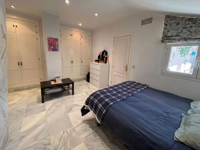 Apartment for Sale in Nagüeles, Malaga 1