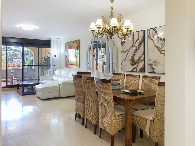 Apartment for Sale in Estepona, Malaga 1