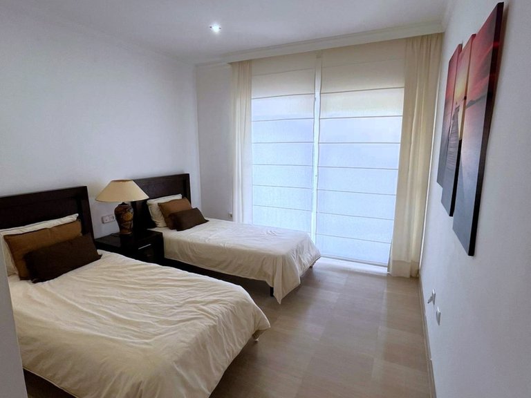 Apartment for Sale in Bahía De Marbella, Malaga 19