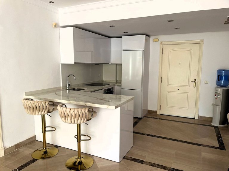 Apartment for Sale in Bahía De Marbella, Malaga 26