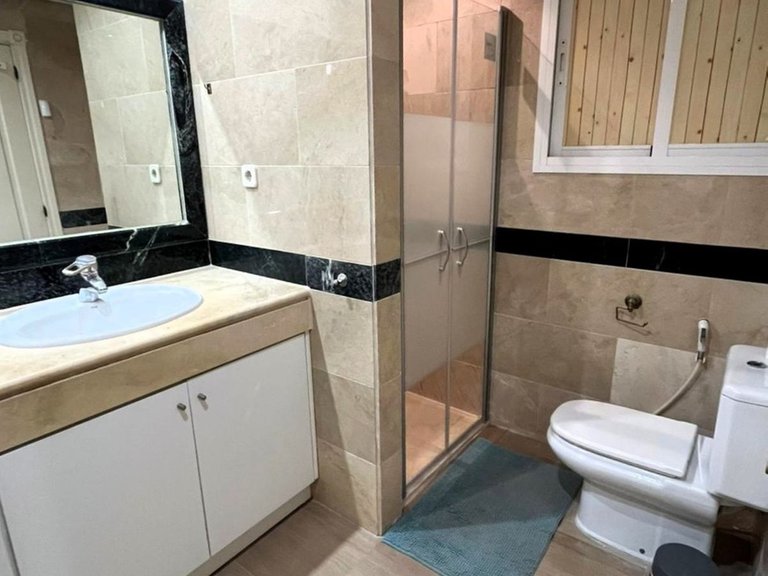Apartment for Sale in Bahía De Marbella, Malaga 28