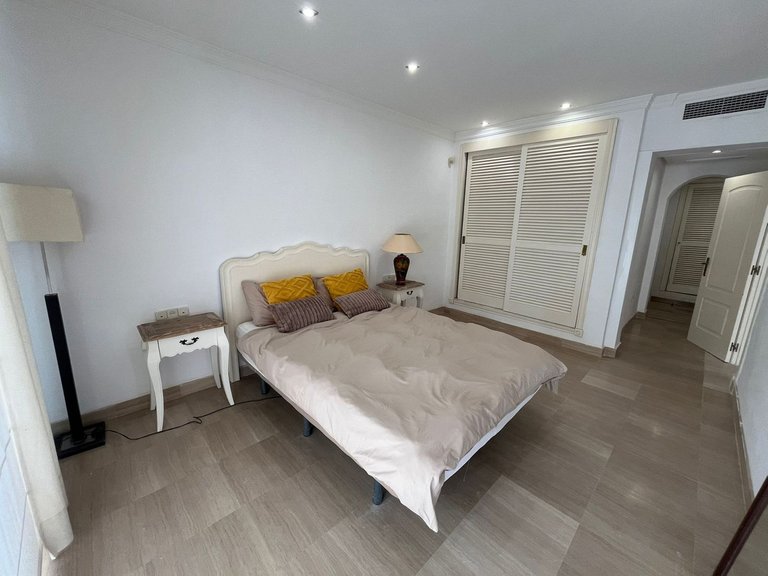 Apartment for Sale in Bahía De Marbella, Malaga 34