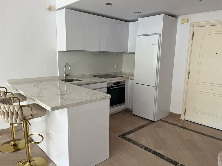 Apartment for Sale in Bahía De Marbella, Malaga 8