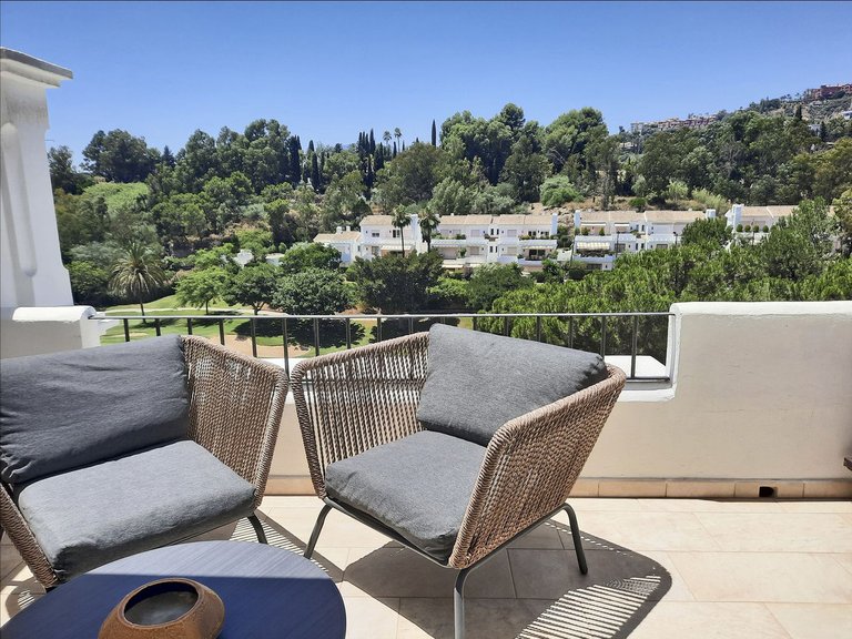 Apartment for Sale in La Quinta, Malaga 2