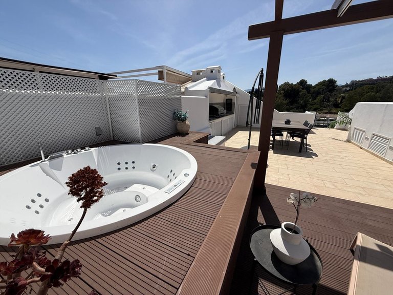 Apartment for Sale in La Quinta, Malaga 20