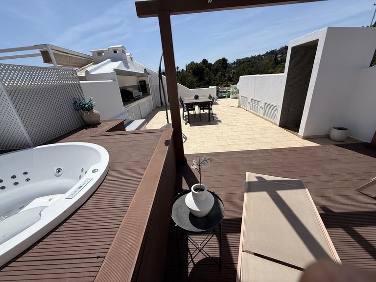 Apartment for Sale in La Quinta, Malaga 23