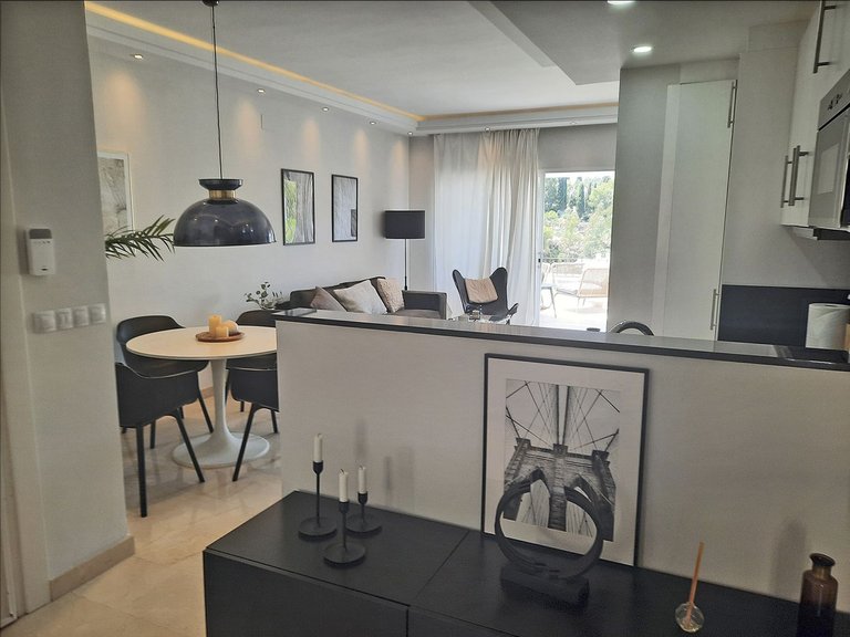 Apartment for Sale in La Quinta, Malaga 27