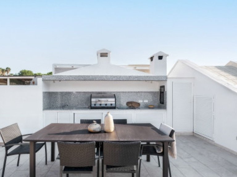 Apartment for Sale in La Quinta, Malaga 3