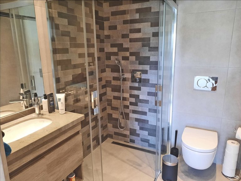 Apartment for Sale in La Quinta, Malaga 32
