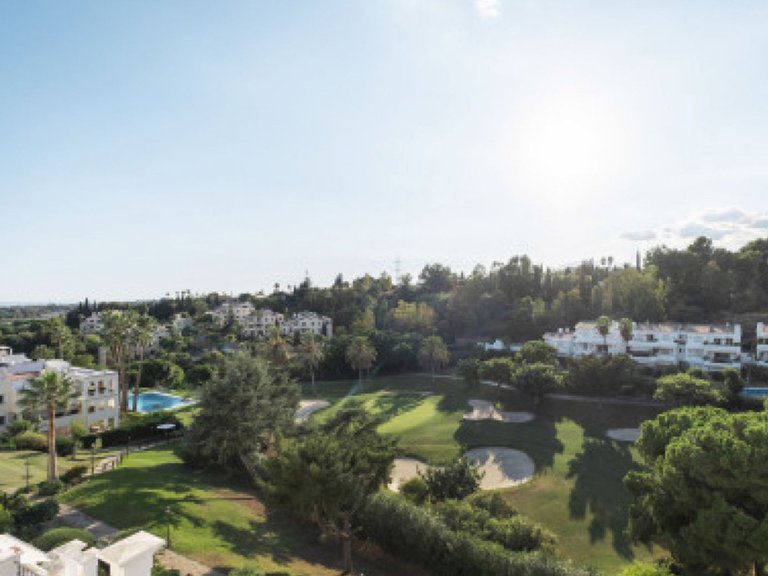 Apartment for Sale in La Quinta, Malaga 36