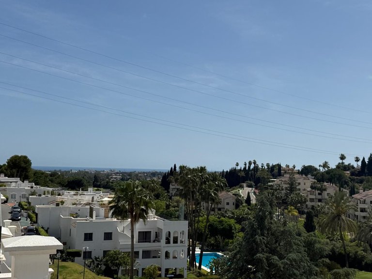 Apartment for Sale in La Quinta, Malaga 37
