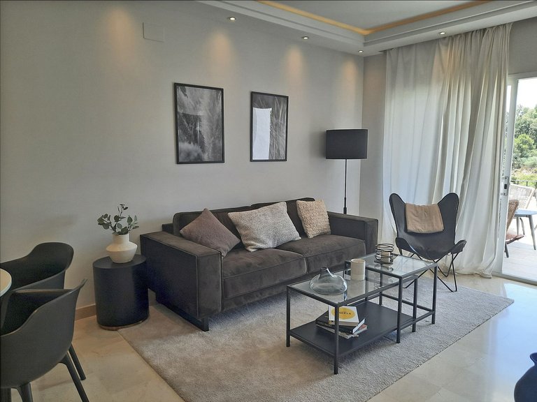 Apartment for Sale in La Quinta, Malaga 4