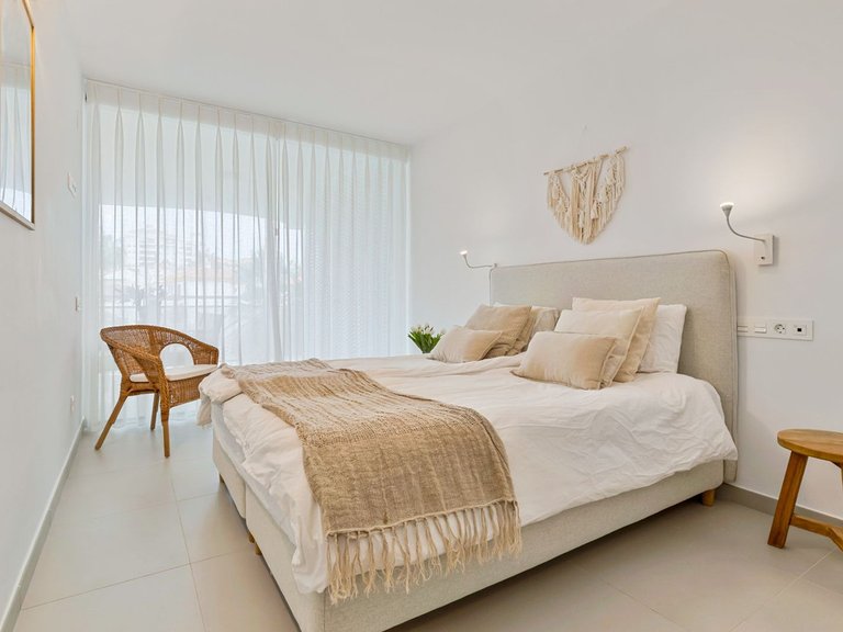Apartment for Sale in Benalmadena Costa, Malaga 16