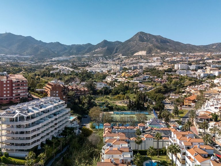 Apartment for Sale in Benalmadena Costa, Malaga 33