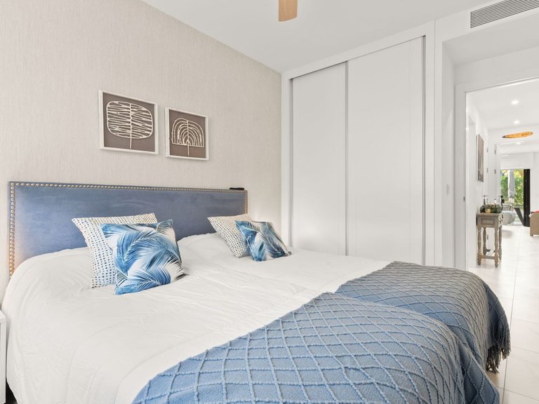 Apartment for Sale in New Golden Mile, Malaga 13