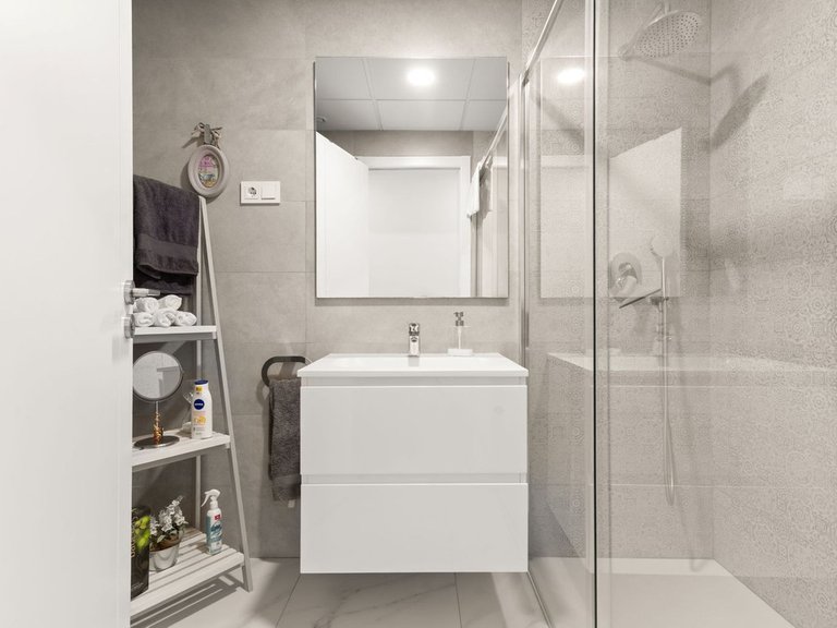 Apartment for Sale in New Golden Mile, Malaga 17