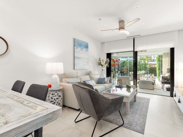 Apartment for Sale in New Golden Mile, Malaga 9