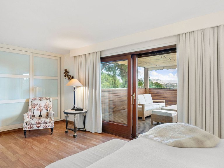 Villa for Sale in Nueva Andalucía, Malaga 23