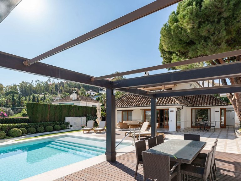 Villa for Sale in Nueva Andalucía, Malaga 37