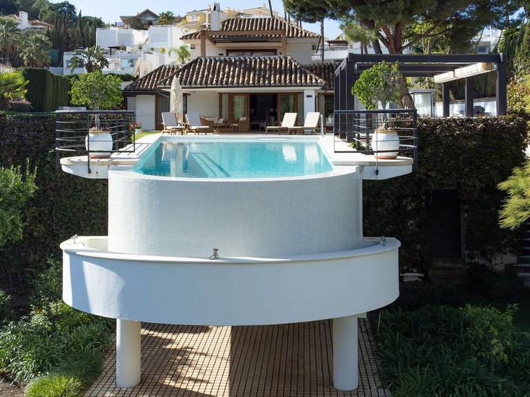 Villa for Sale in Nueva Andalucía, Malaga 38