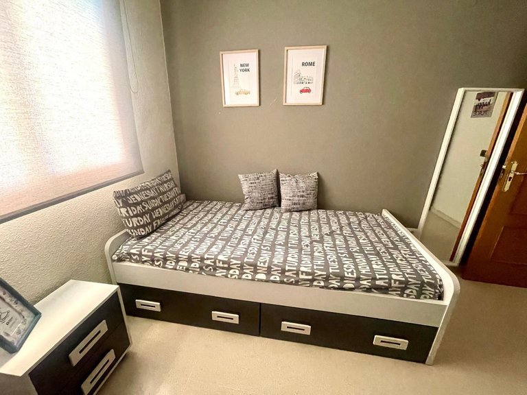 Apartment for Sale in Málaga, Malaga 15