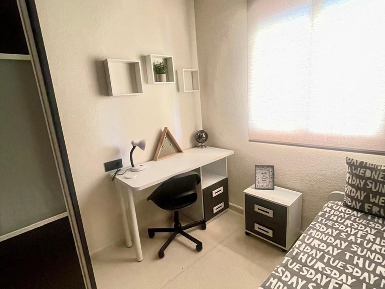 Apartment for Sale in Málaga, Malaga 16