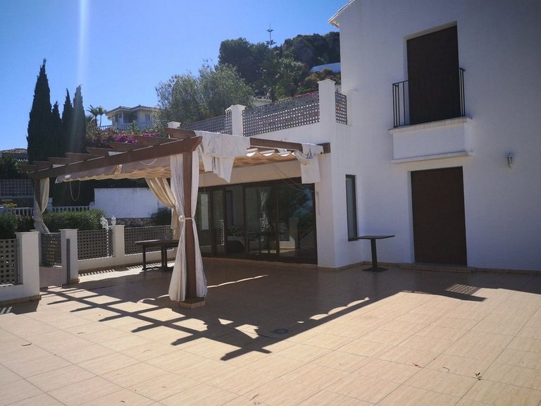 Villa for Sale in Benalmadena, Malaga 2