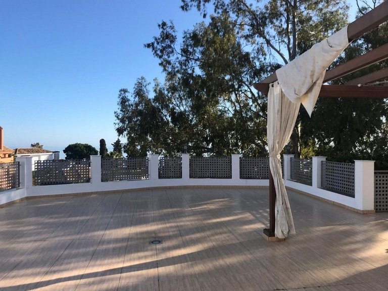 Villa for Sale in Benalmadena, Malaga 3