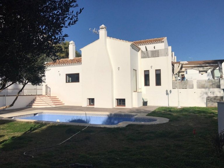 Villa for Sale in Benalmadena, Malaga 6