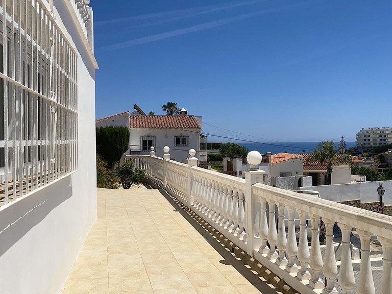 Villa for Sale in Fuengirola, Malaga 17