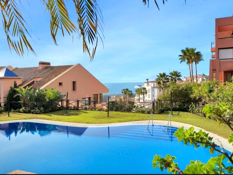 Apartment for Sale in Calahonda, Malaga 1