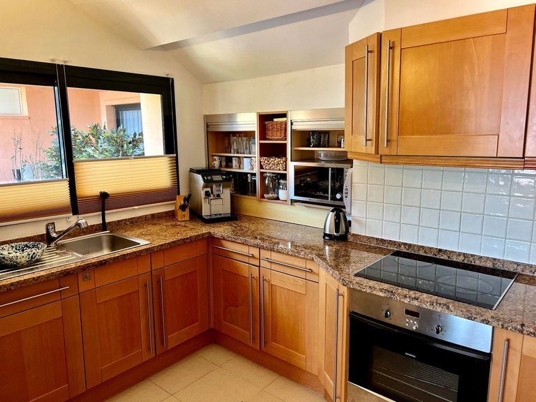Apartment for Sale in Calahonda, Malaga 12