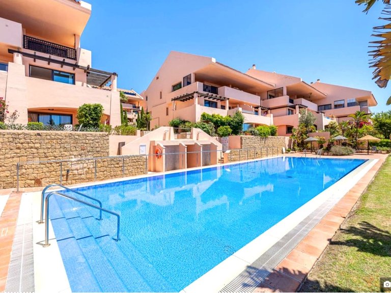 Apartment for Sale in Calahonda, Malaga 16