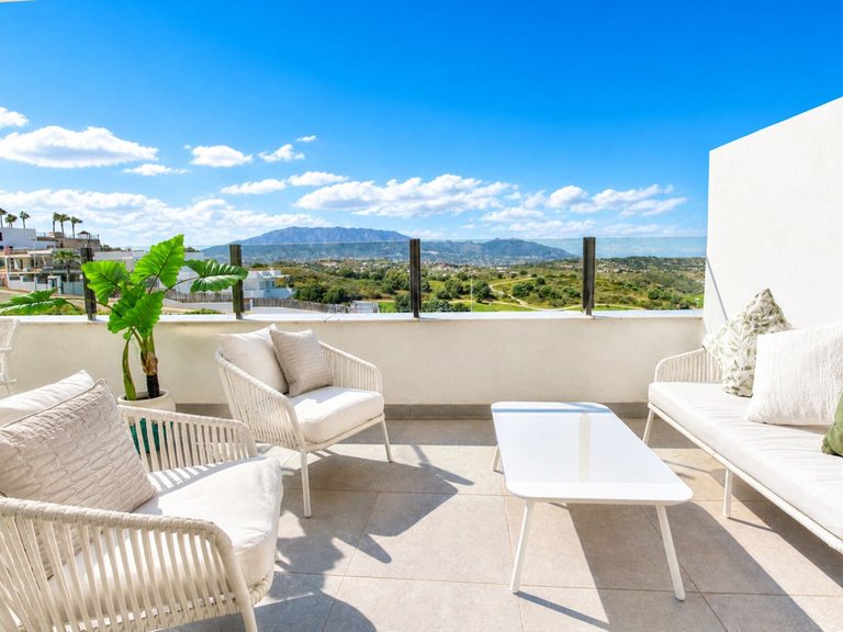 Apartment for Sale in Calanova Golf, Malaga 7