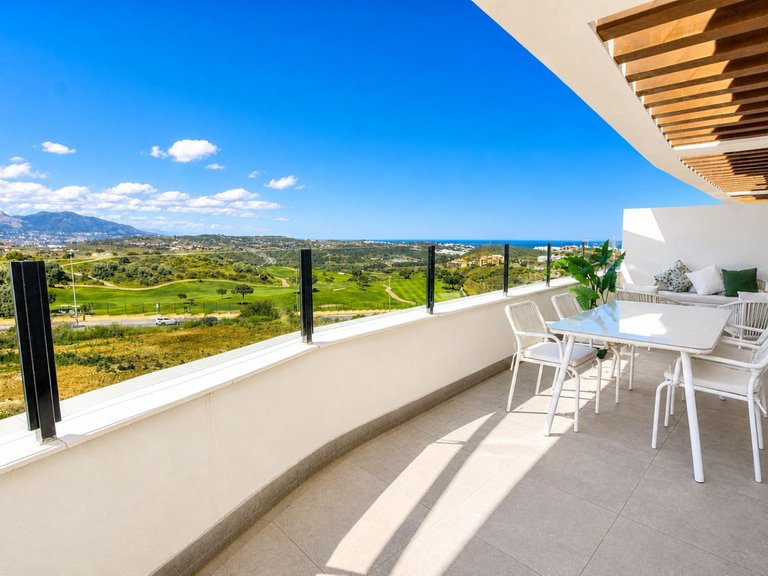 Apartment for Sale in Calanova Golf, Malaga 9