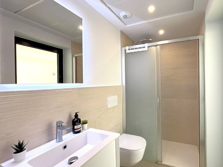 Apartment for Sale in Fuengirola, Malaga 11