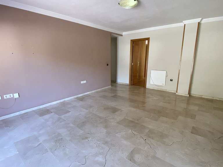 Apartment for Sale in Costa del Sol, Benahavís, Malaga 10
