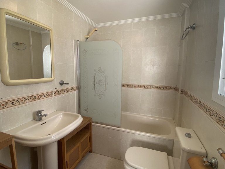 Apartment for Sale in Costa del Sol, Benahavís, Malaga 27