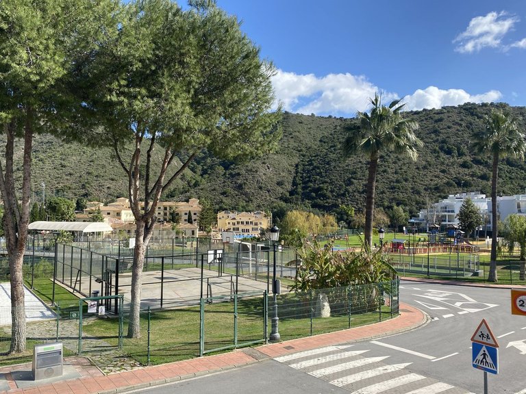 Apartment for Sale in Costa del Sol, Benahavís, Malaga 28