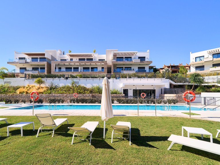 Apartment for  in Estepona, Malaga 4