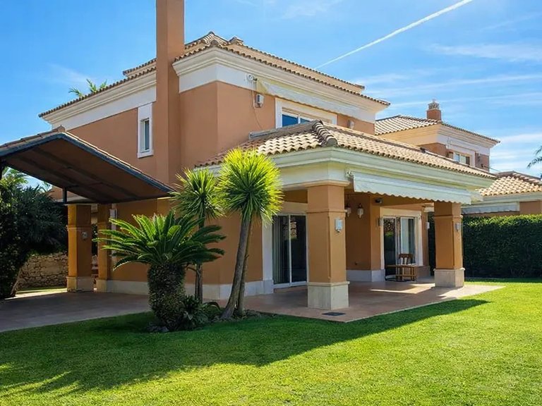 Town House for Sale in Marbella, Malaga 1